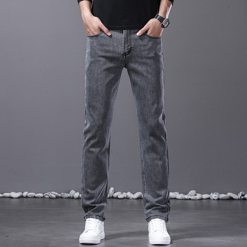 Nuovi Jeans Dritti da Uomo Pri - Levis Jeans 501 recensione e prezzo
